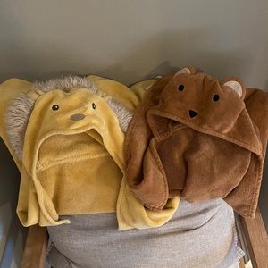 2 West Elm x Pottery Barn Kids animal bath wrap
